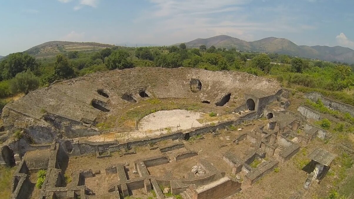 Obszar Archeologiczny Cales - Calvi Risorta | Secret World Trip Planner