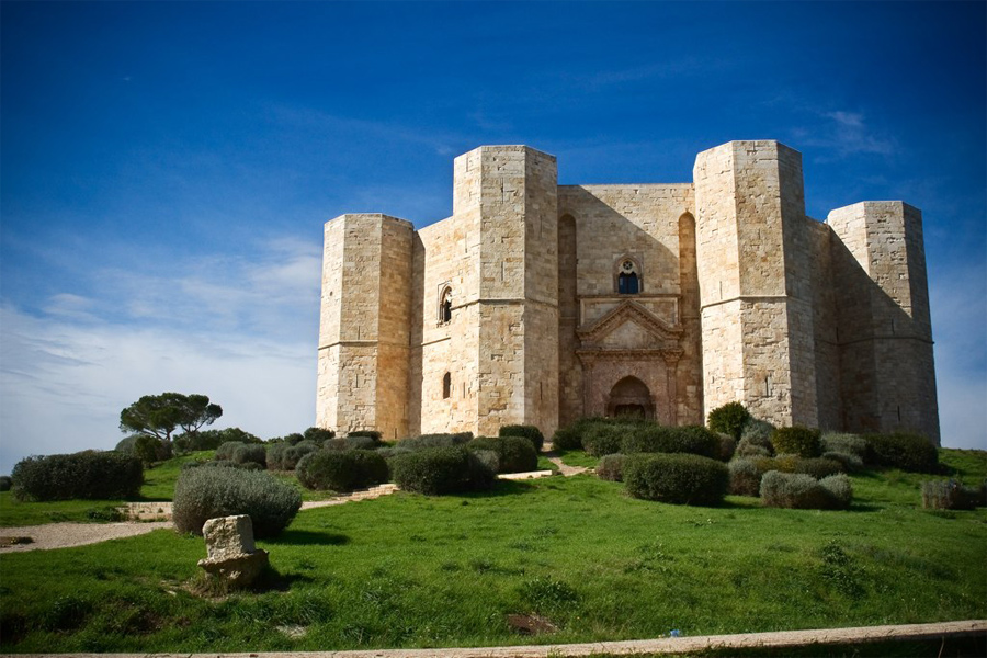 Kasteel van de Berg — Castel del Monte