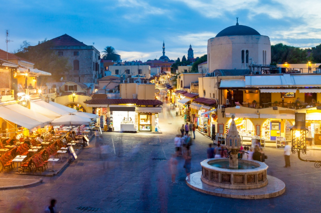 Praça Hipócrates - Rodos | Secret World Trip Planner
