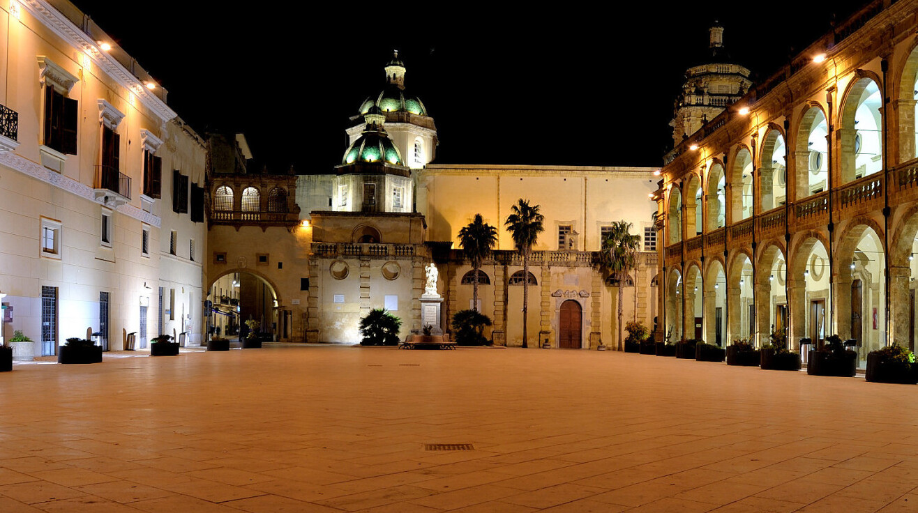 Piazza della Repubblica and Cathedral of the SS. Salvatore - Mazara del Vallo | Secret World Trip Planner