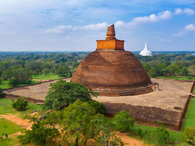 Джетаванарамайя - Anuradhapura | Secret World Trip Planner