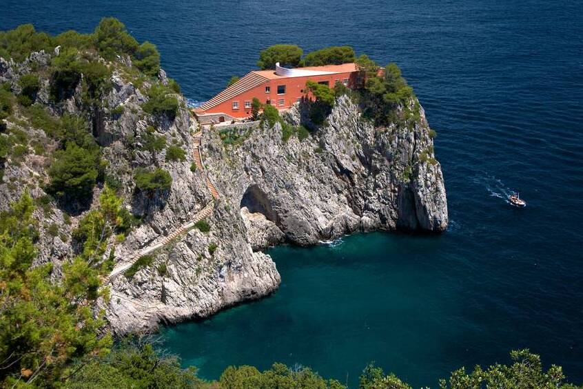 卡普里。在一个陡峭的斜坡上，Malaparte别墅：一个梦想! - Capri | Secret World Trip Planner
