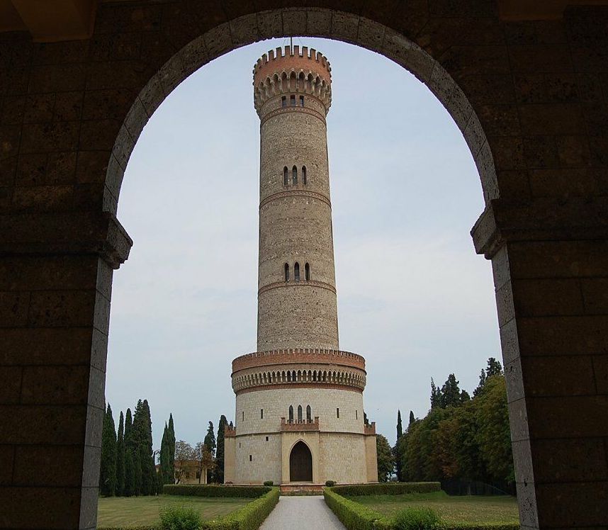 TOREN VAN SAN MARTINO - Desenzano del Garda | Secret World Trip Planner
