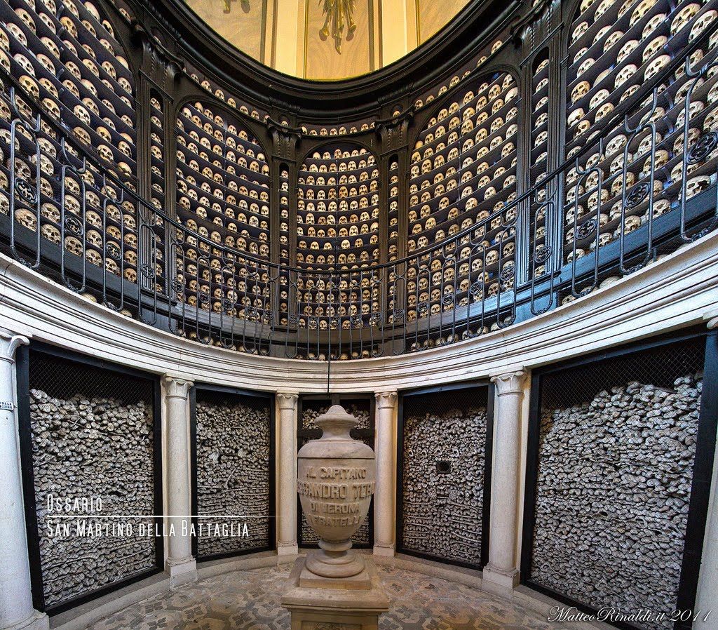 TOREN VAN SAN MARTINO - Desenzano del Garda | Secret World Trip Planner