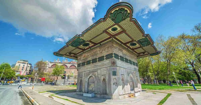 Fonte de Tophane - Defterdar Ykş. No:2 | Secret World Trip Planner