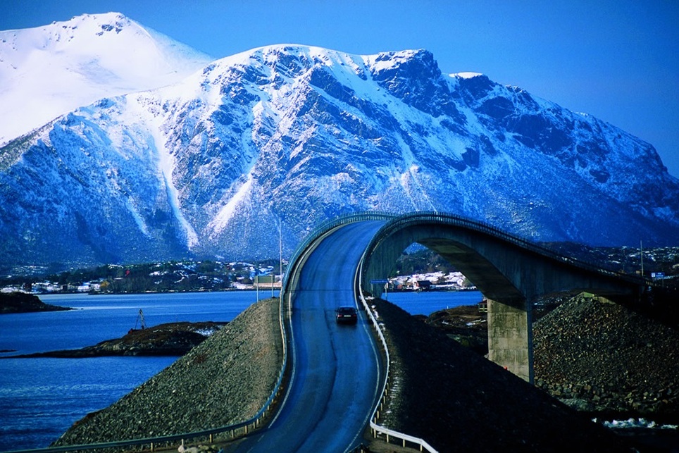 Atlantic Ocean Road,the most beautiful road in the world — Atlanterhavsveien