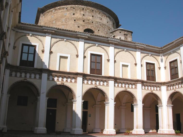 Castrovillari | Convento Francescano e Chiesa della SS. Trinità - Castrovillari | Secret World Trip Planner
