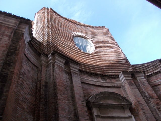 Iglesia de Santa María Maddalena - Pesaro | Secret World Trip Planner