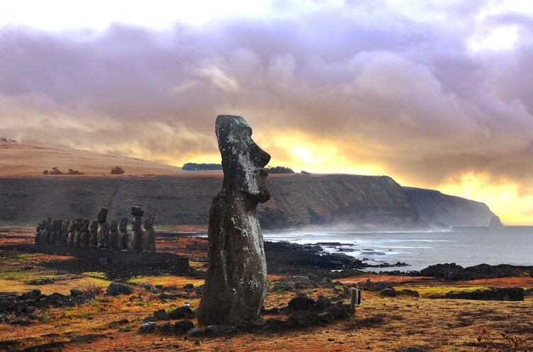 L'Isola di Pasqua ( Polinesiana: Rapa Nui ) e il suo Mistero — Easter Island