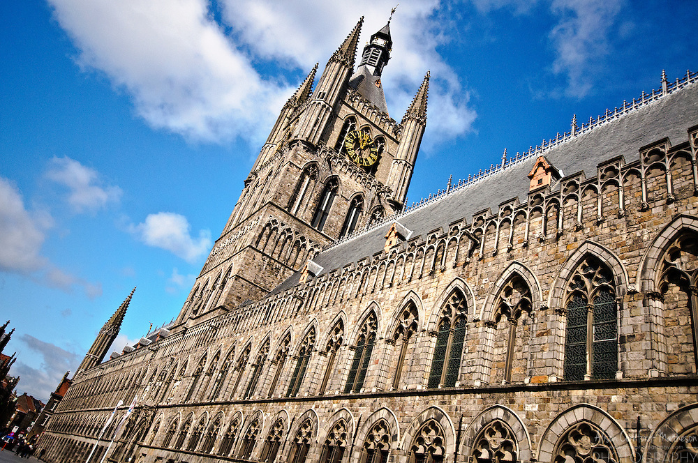 Salón de la Tela - Ieper | Secret World Trip Planner