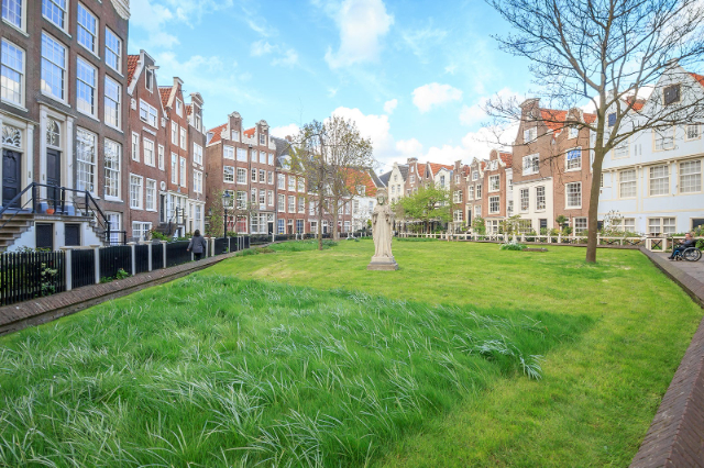 Begijnhof - Amsterdam | Secret World Trip Planner