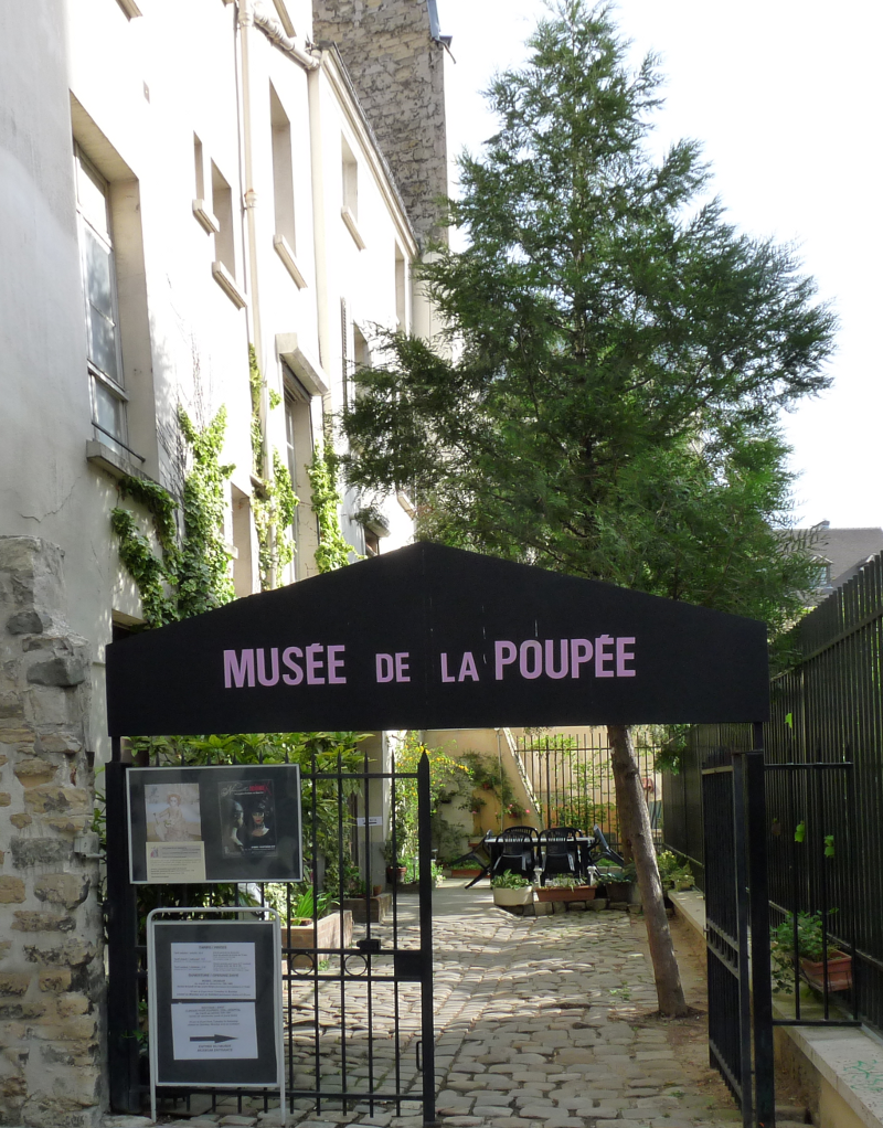 Musée de la Poupée w Paryżu - Paris | Secret World Trip Planner