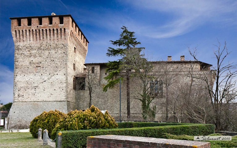 Kasteel Varano De Melegari - Varano de' Melegari | Secret World Trip Planner