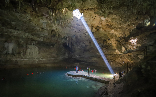 El cenote Suytun - Valladolid | Secret World Trip Planner