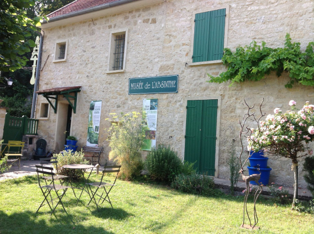 Absinth-Museum - Auvers-sur-Oise | Secret World Trip Planner