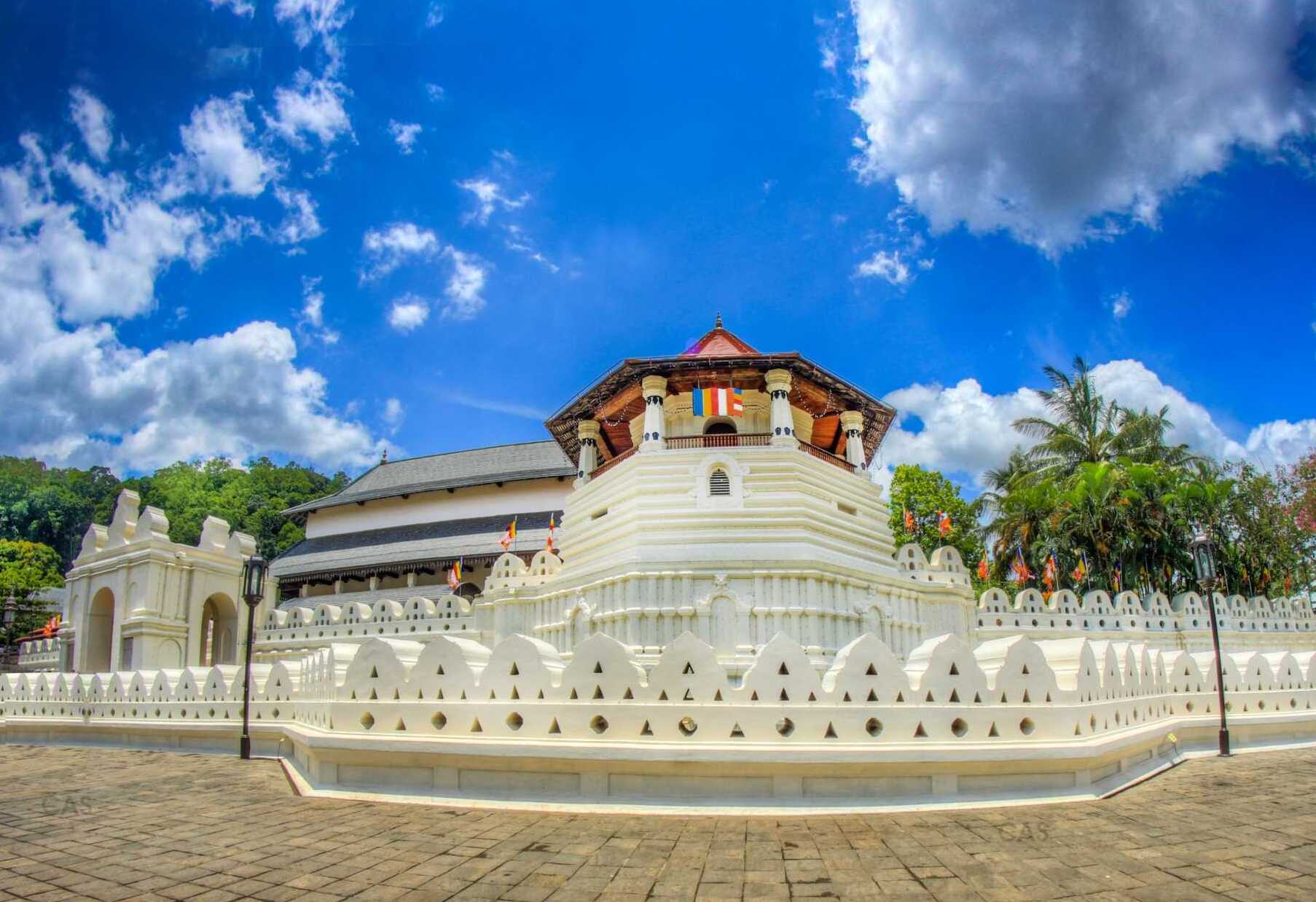 Sri Dalada Maligawa (Świątynia Świętego relikwii zęba ) — Kandy