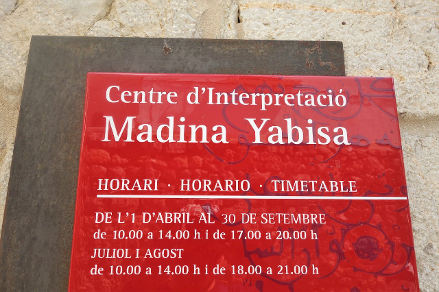 Het Madina Yabisa informatiecentrum - Eivissa | Secret World Trip Planner