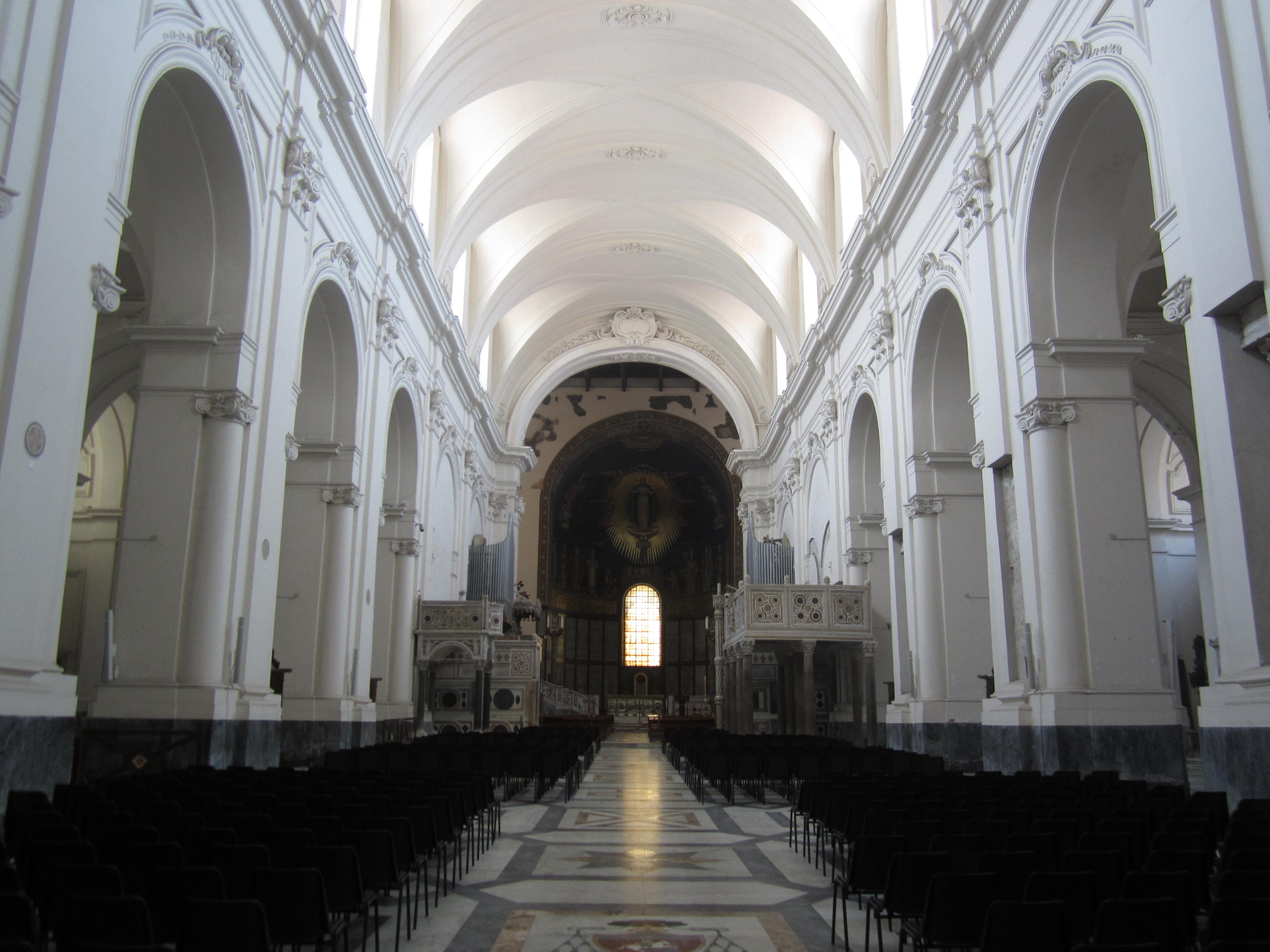 Kathedraal van Salerno en zijn prachtige Crypte - Salerno | Secret World Trip Planner