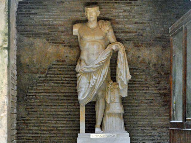 Mausoleum des Lucius Munazio Plancus - Gaeta | Secret World Trip Planner