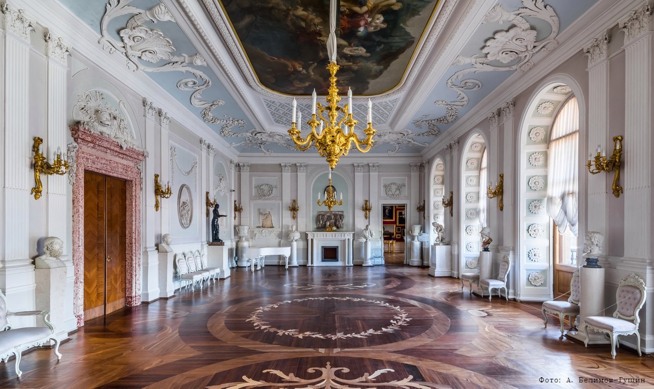 Paleis Van Gatchina - Gatchina | Secret World Trip Planner