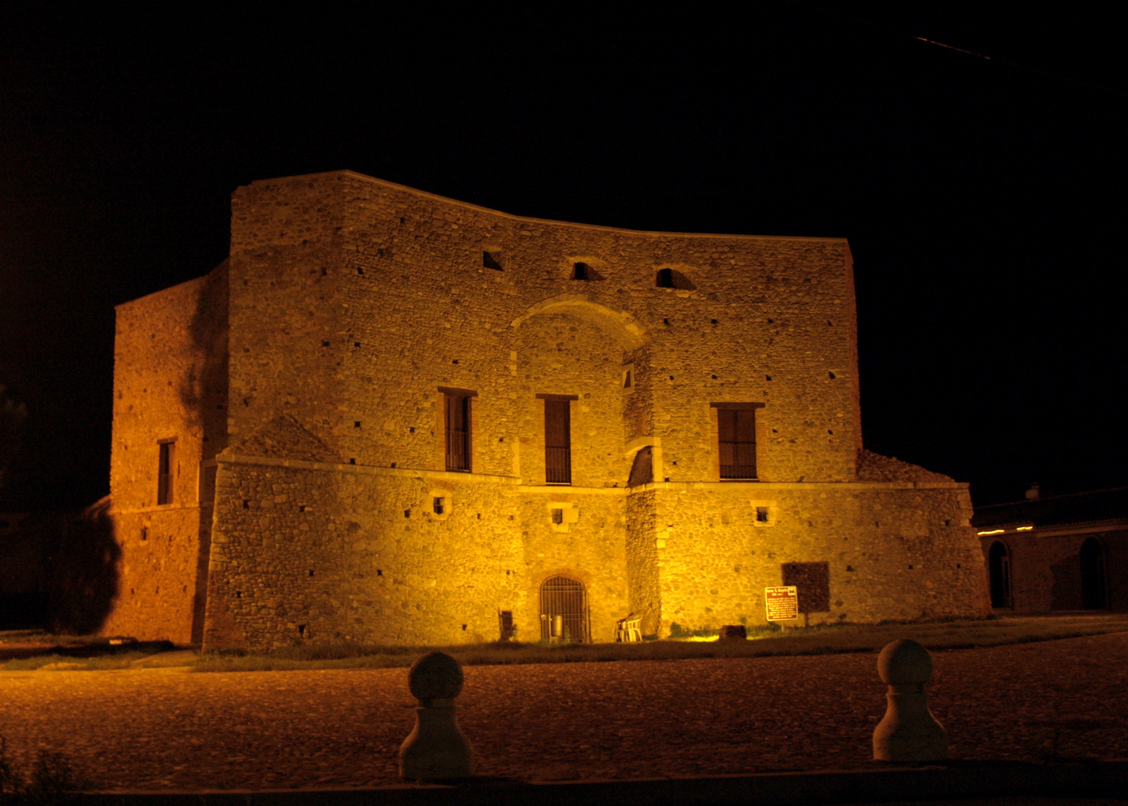 Torre normanna di S. Angelo - Rossano Stazione | Secret World Trip Planner