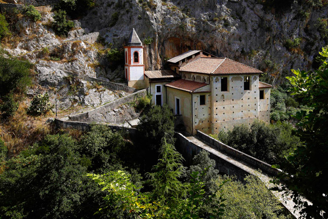 Chiesa di S. Maria di Costantinopoli a Papasidero - Papasidero | Secret World Trip Planner