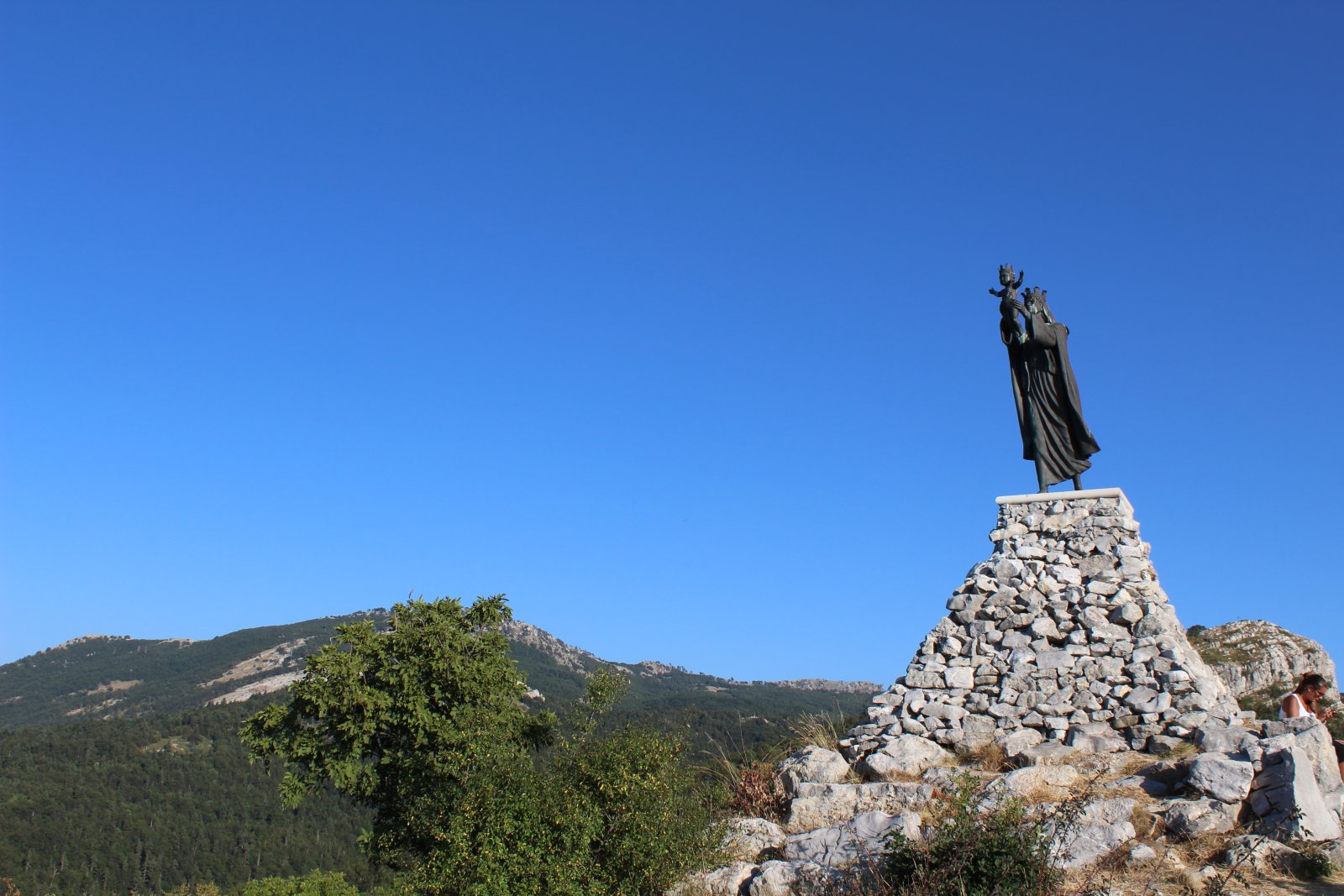 Il Santuario della Madonna del Pollino - San Severino Lucano | Secret World Trip Planner