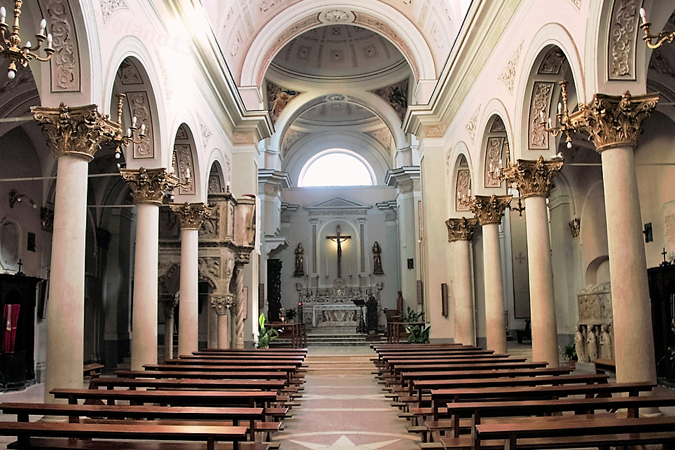 A Catedral de Santa Maria Maior - Teggiano | Secret World Trip Planner