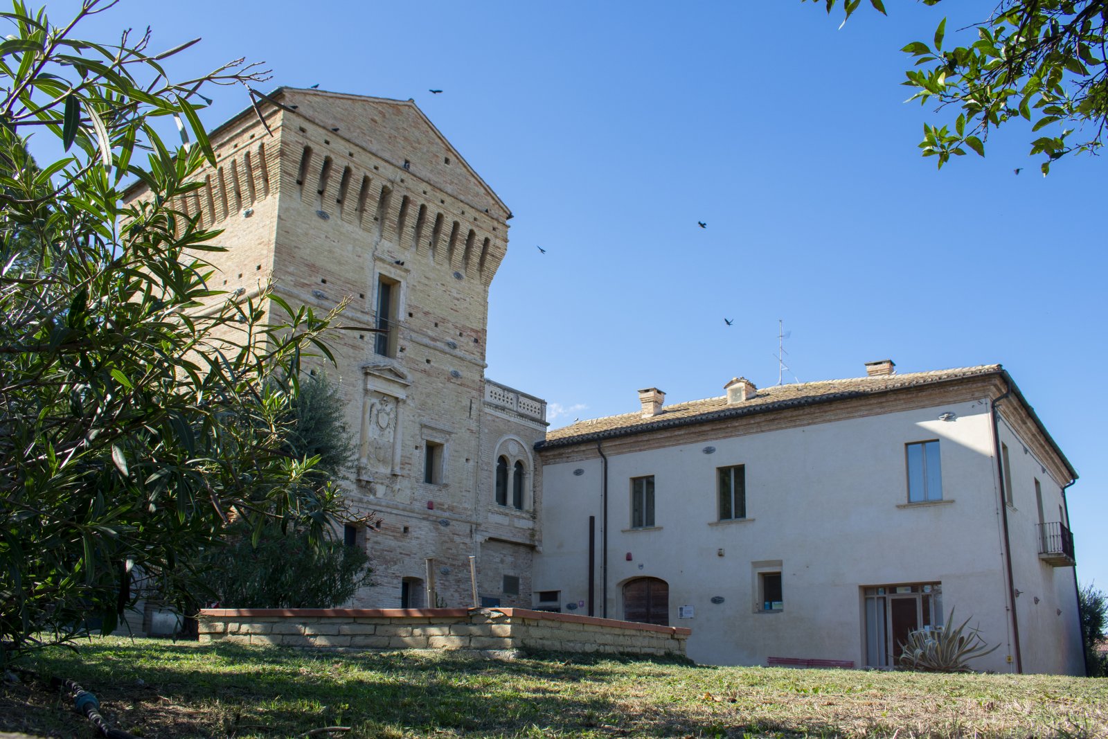 Der Turm von Martinsicuro - Martinsicuro | Secret World Trip Planner