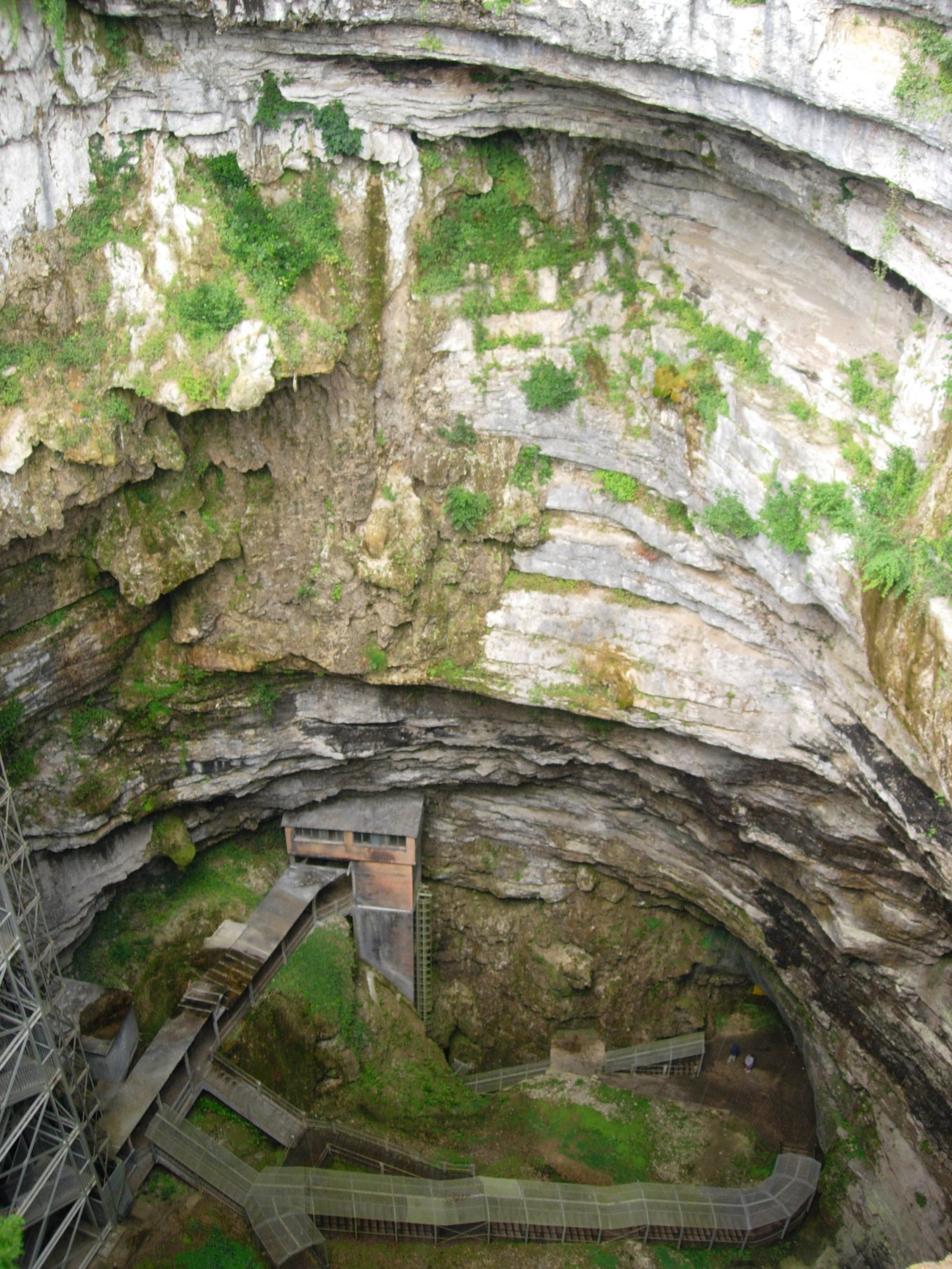 Gouffre de Padirac to niesamowita Jaskinia - Padirac | Secret World Trip Planner