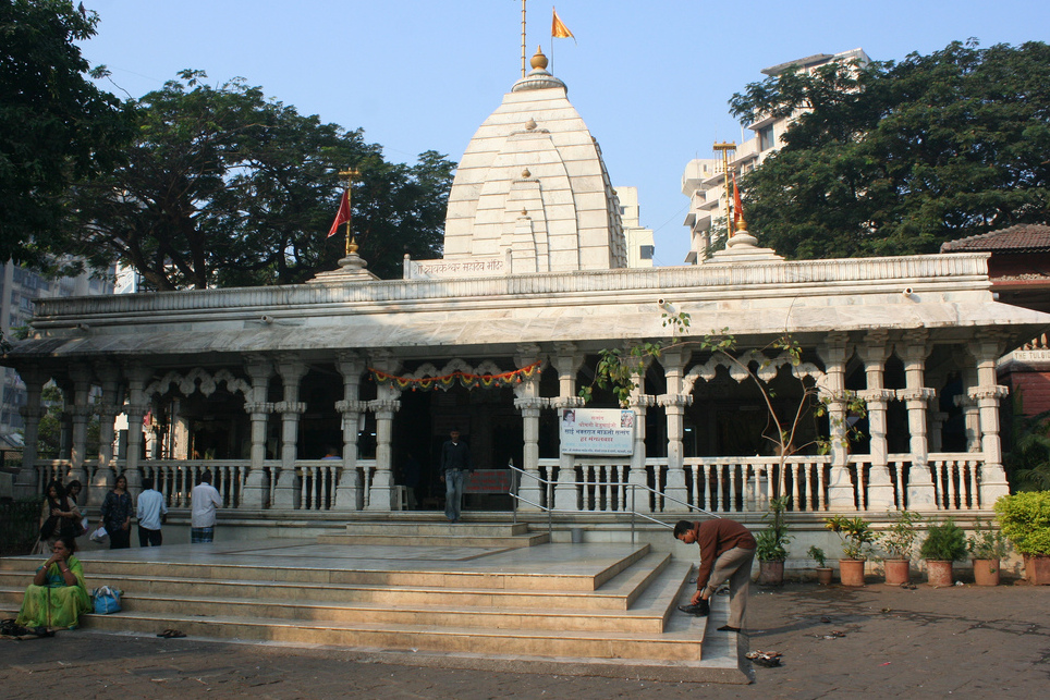 Храм Махалакшми, один из самых известных в Мумбаи... - Mumbai | Secret World Trip Planner