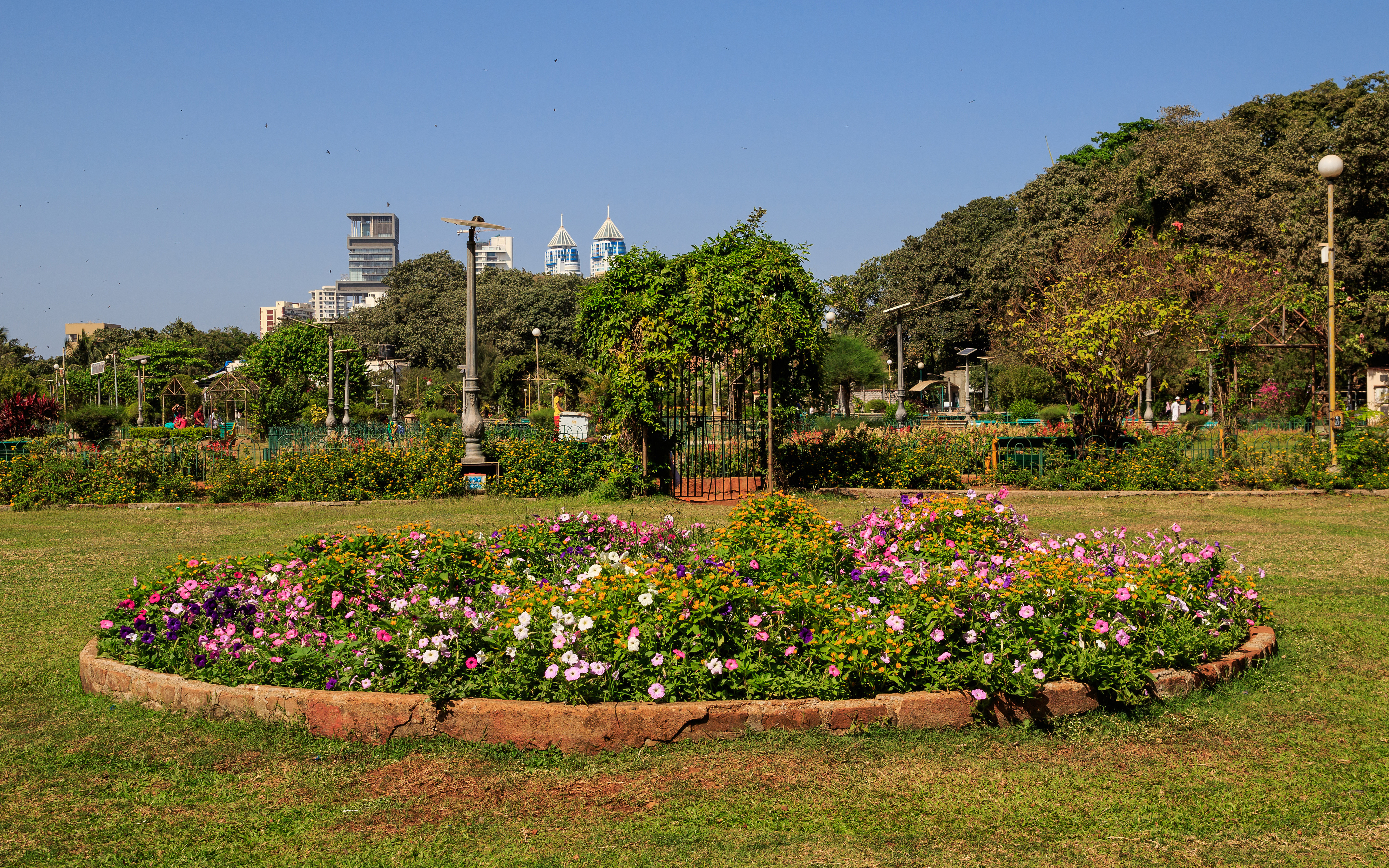 Висячие сады ( Pherozeshah Mehta Gardens ) в Мумбаи - Mumbai | Secret World Trip Planner