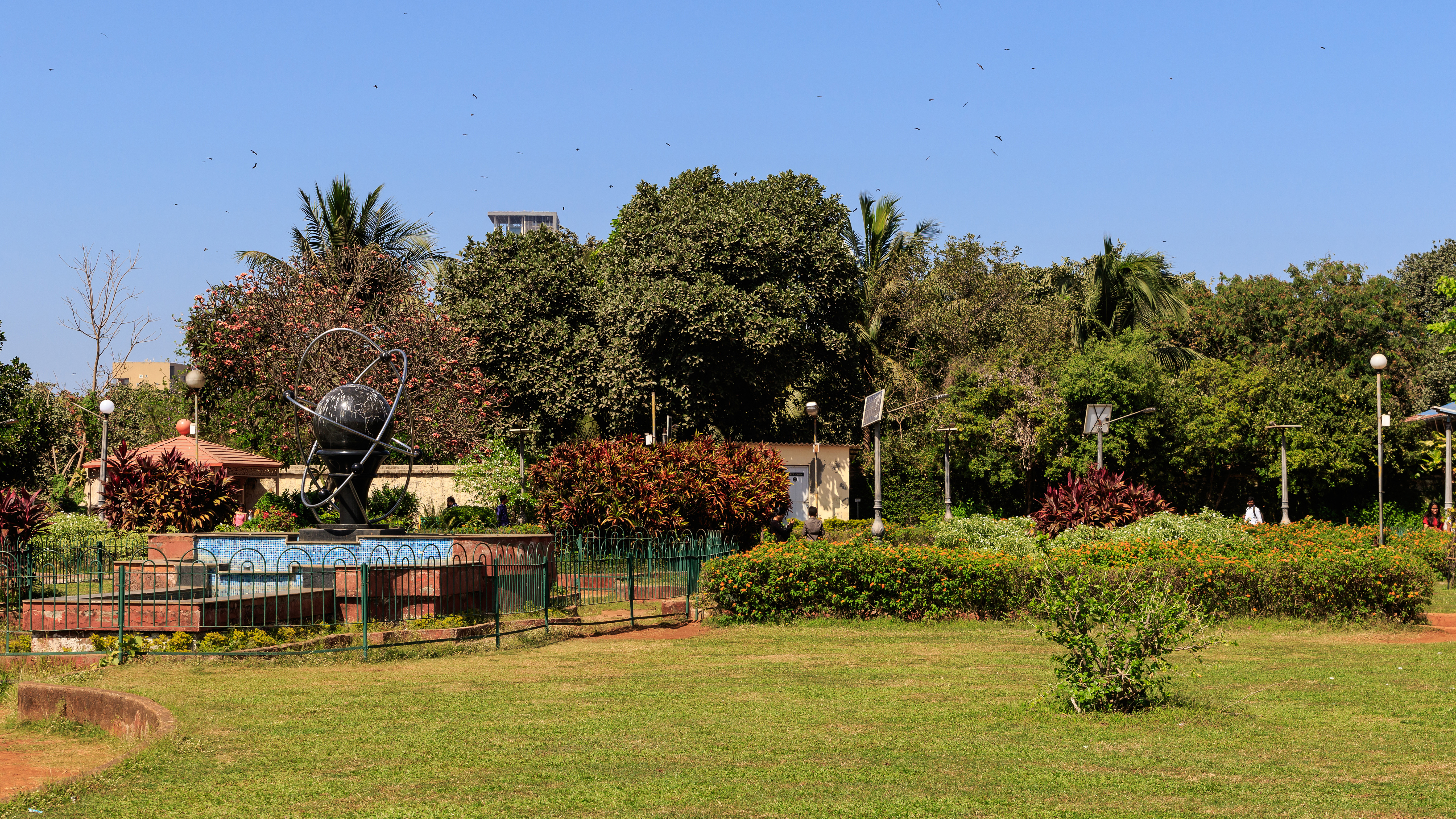 Висячие сады ( Pherozeshah Mehta Gardens ) в Мумбаи - Mumbai | Secret World Trip Planner