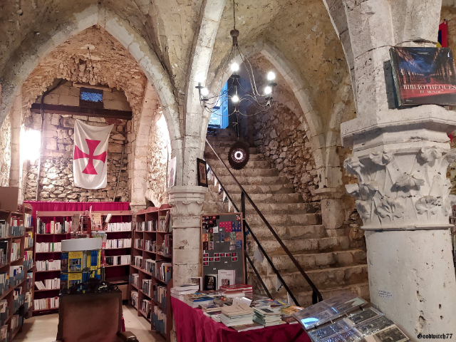 Le Roy Lire - Provins | Secret World Trip Planner