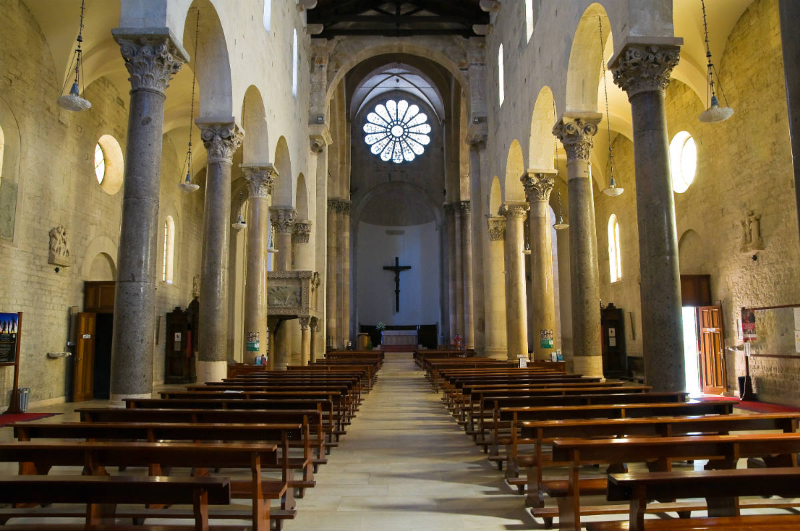 Cathédrale de Troia - Troia | Secret World Trip Planner