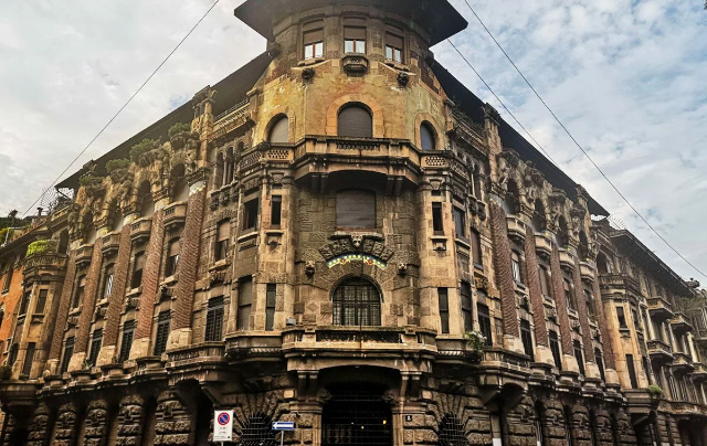 Palácio Berri Meregalli - Milano | Secret World Trip Planner