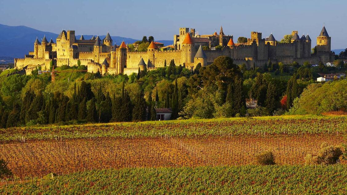 Carcassonne: La ciudad medieval fortificada — Carcassonne