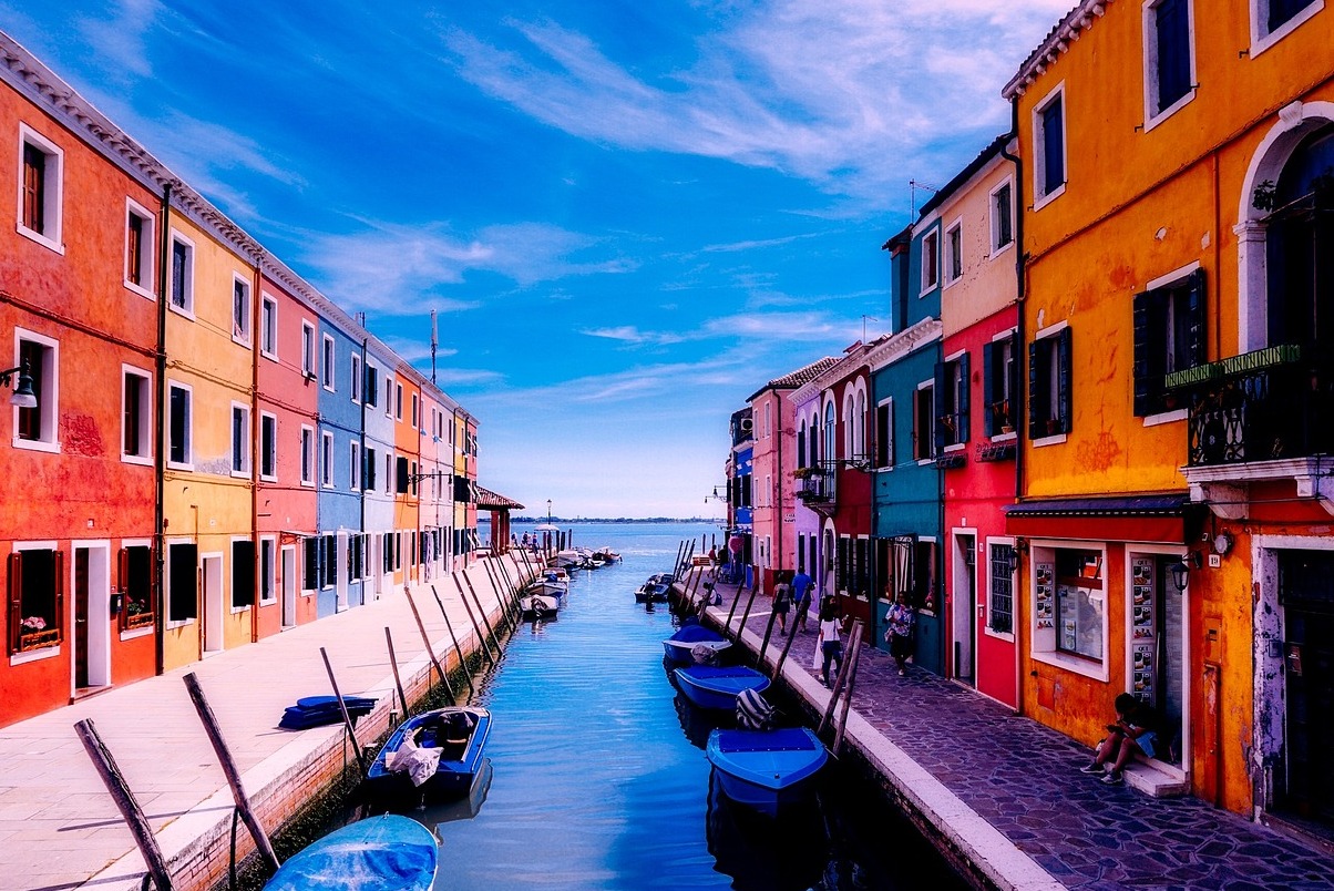 布拉诺：世界上最丰富多彩的村庄！ - Venezia | Secret World Trip Planner
