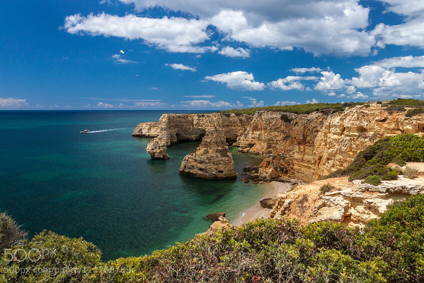 프라이아 다 마린하(영어:네이비 비치)-포르투갈 — Spiaggia di Marinha