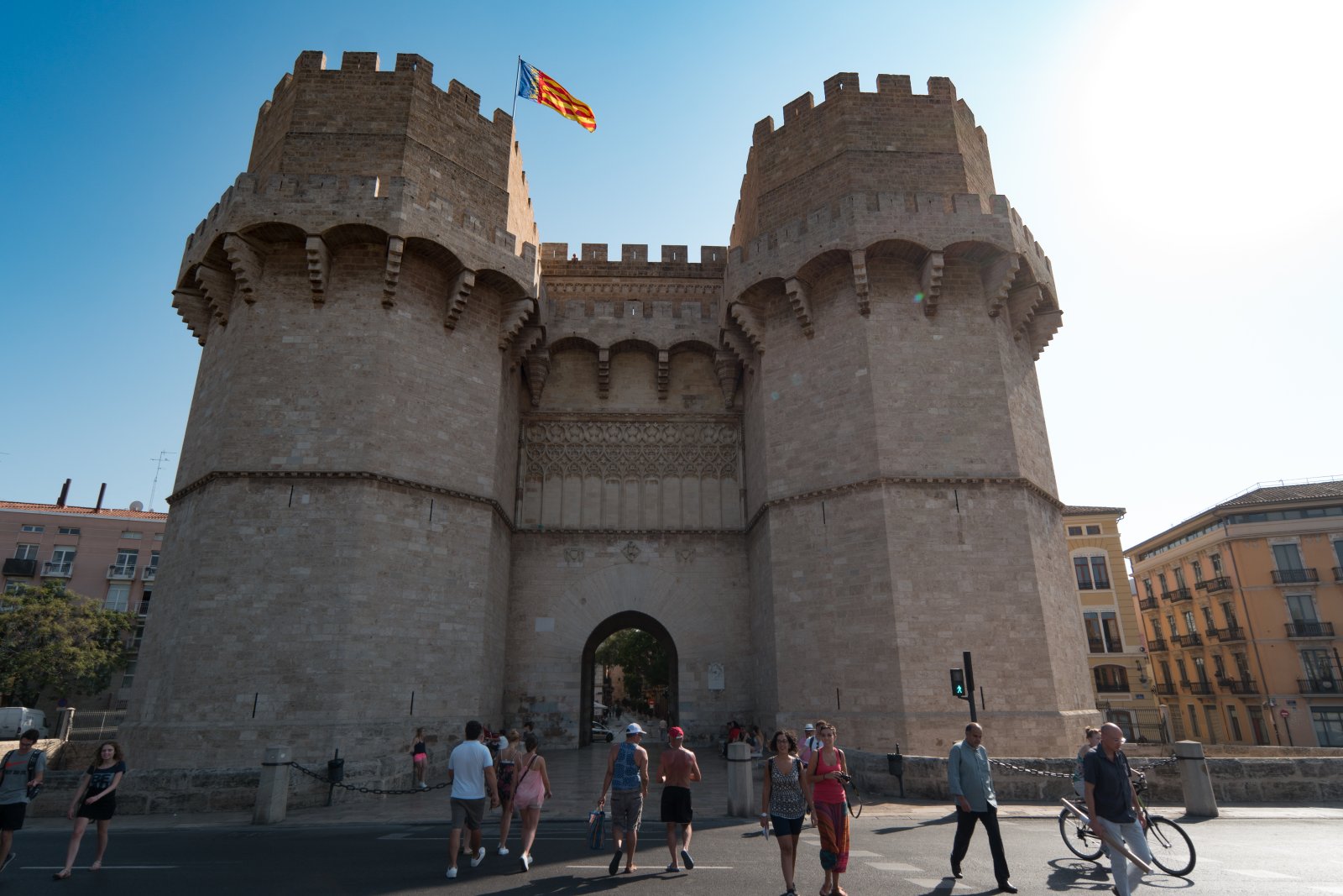 Puerta de Serranos Di Valencia - València | Secret World Trip Planner