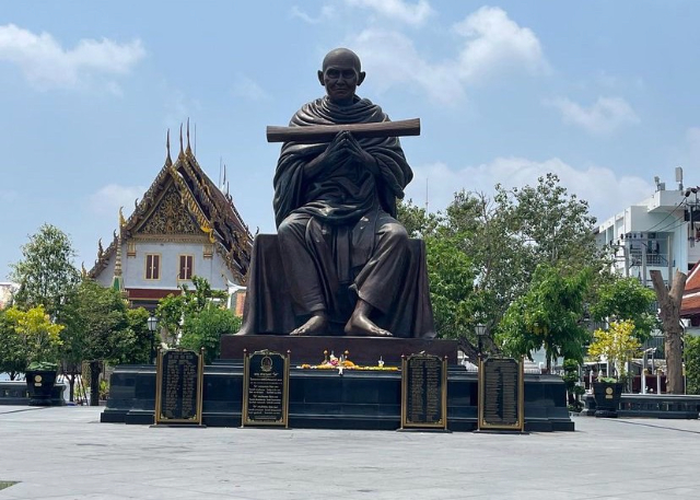 왓 라캉코시타람 워라마하위한 - Wat Rakhang Kositaram Woramahawihan | Secret World Trip Planner