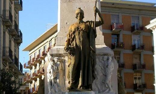 Il Monumento ai Caduti di Salerno - Salerno | Secret World Trip Planner