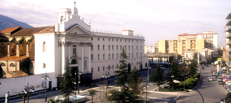 Pagani : Basilique du Sanctuaire de Sant'Alfonso - Pagani | Secret World Trip Planner