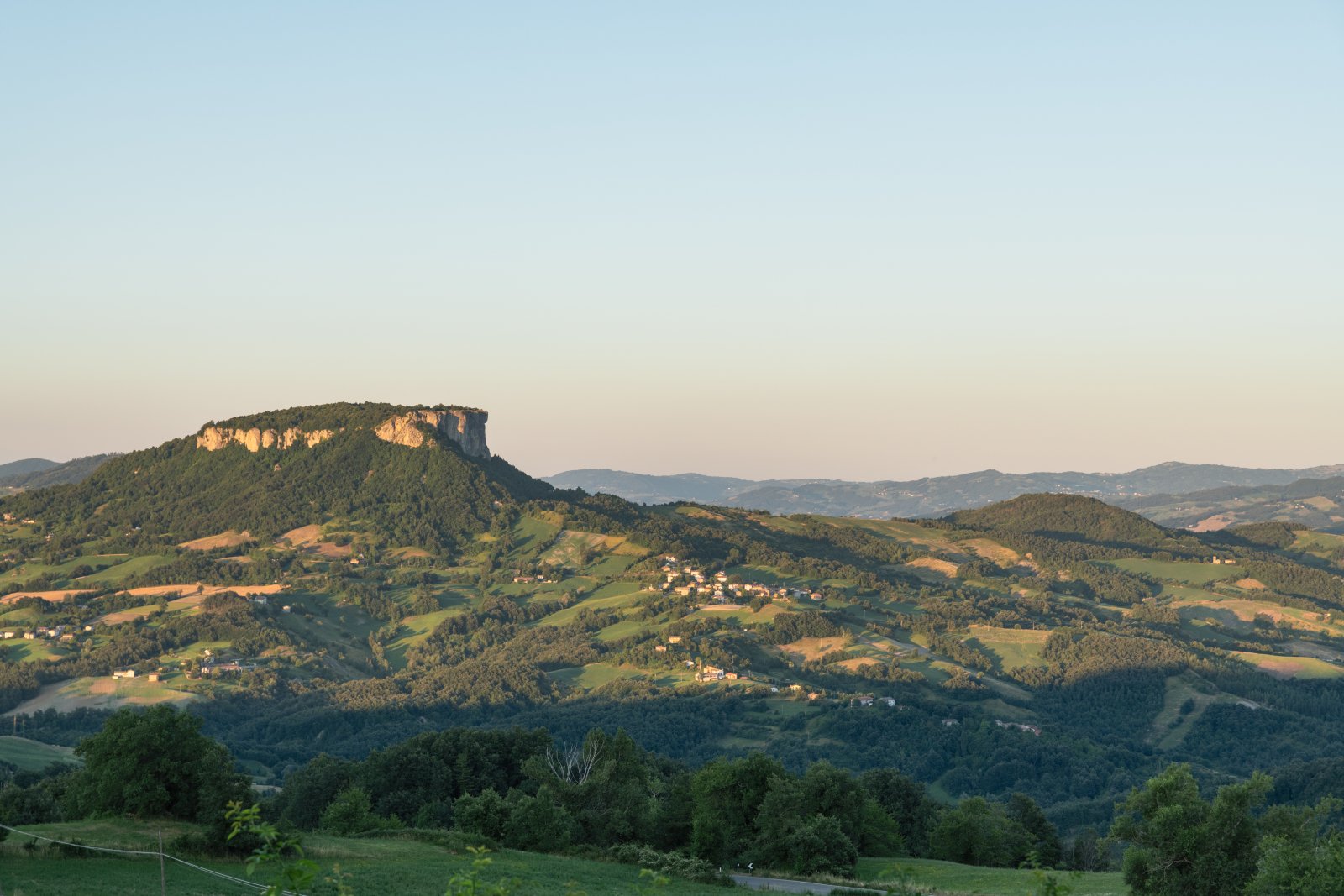La Pietra di Bismantova - Castelnovo ne' Monti | Secret World Trip Planner