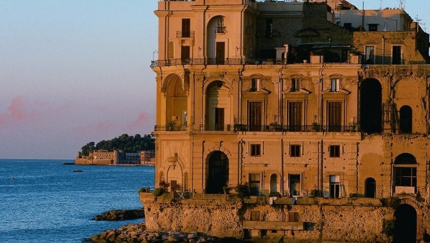 Palacio Donn'Anna - Napoli | Secret World Trip Planner