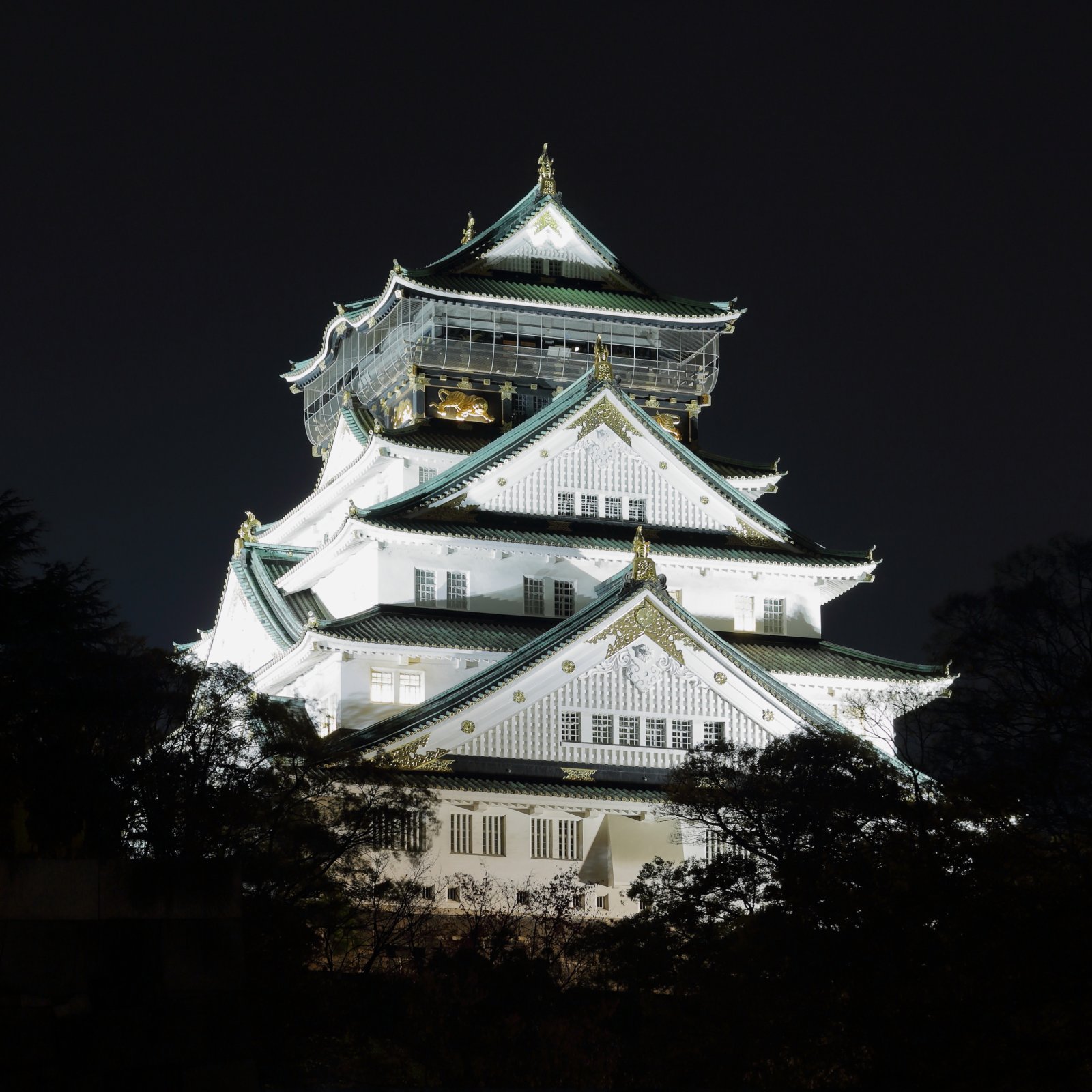 El castillo de Osaka se erige en la meseta de Uemachi Daichi. - ?saka-shi | Secret World Trip Planner