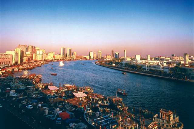 迪拜河 - Dubai | Secret World Trip Planner