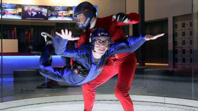 Parachutisme en salle : Sauter sans se jeter à l'eau chez iFly Westchester - Yonkers | Secret World Trip Planner