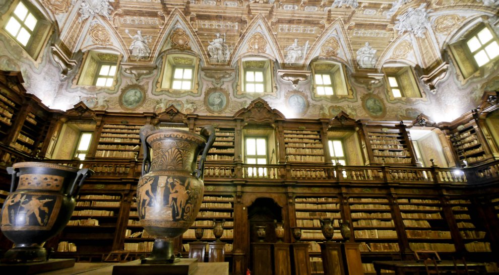 Bibliothèque Girolamini - Naples - Napoli | Secret World Trip Planner