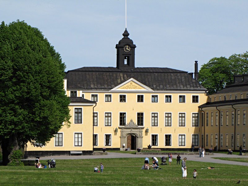 Palais d'Ulriksdal - Slottsallén | Secret World Trip Planner